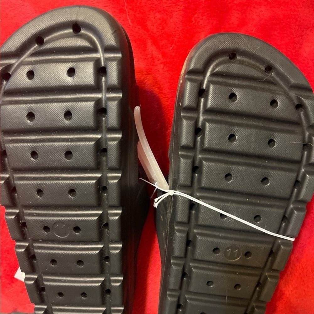 Wild Fable Black Slide Sandals